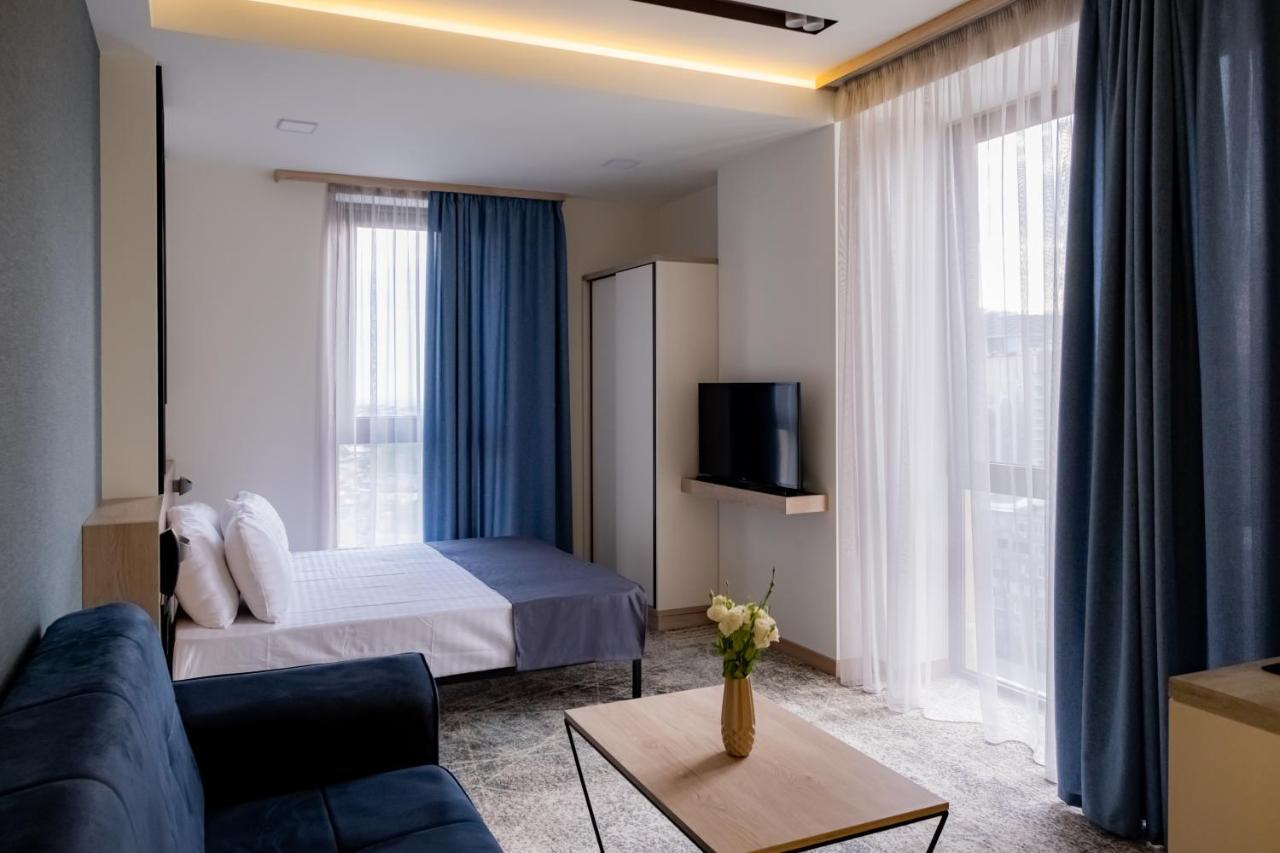 Rooftop Apart-Hotel Erevan Esterno foto