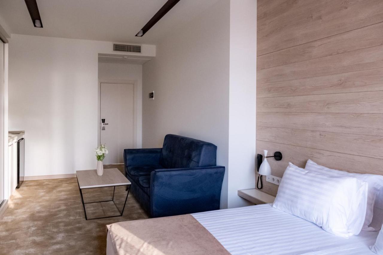 Rooftop Apart-Hotel Erevan Esterno foto