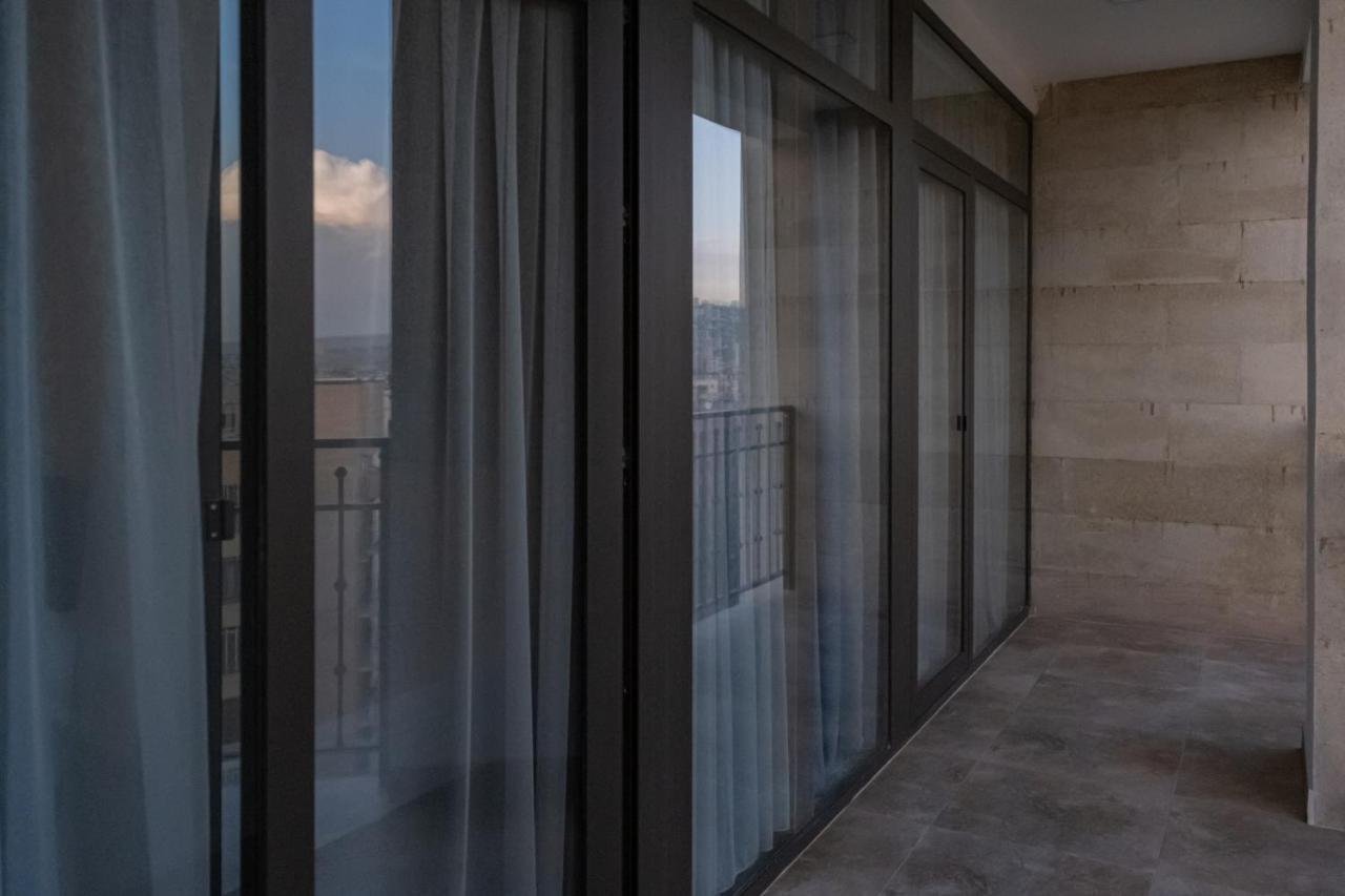 Rooftop Apart-Hotel Erevan Esterno foto