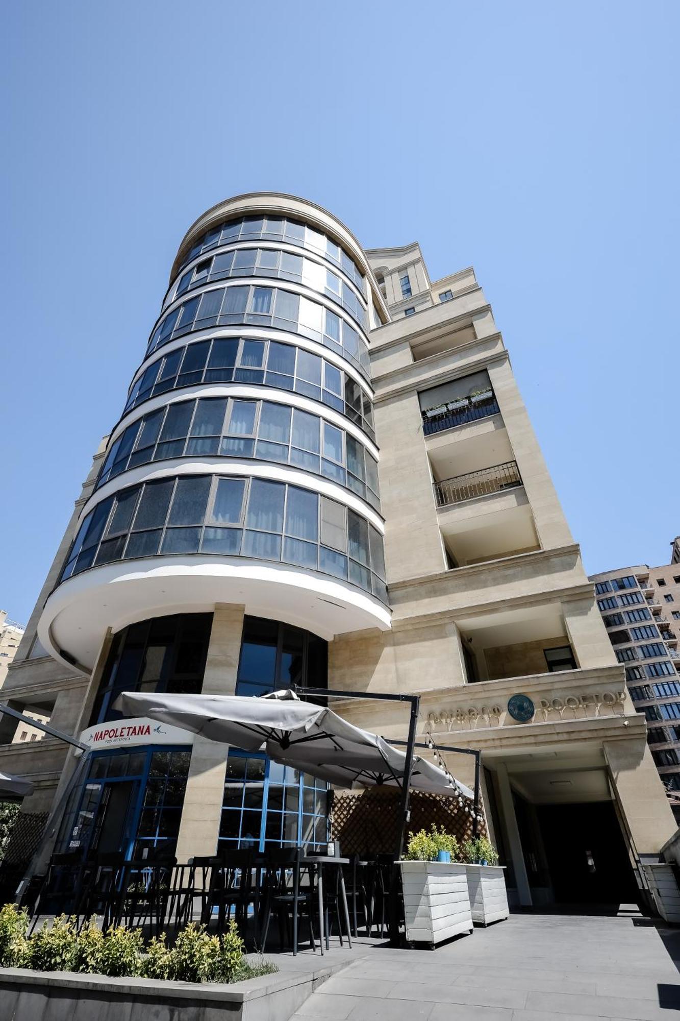 Rooftop Apart-Hotel Erevan Esterno foto