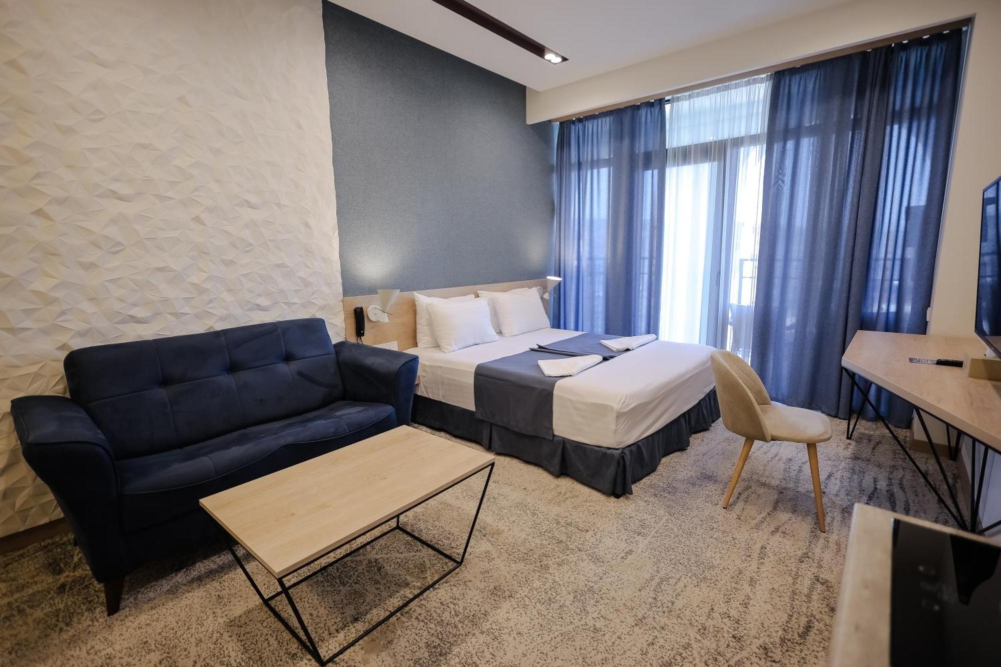 Rooftop Apart-Hotel Erevan Esterno foto