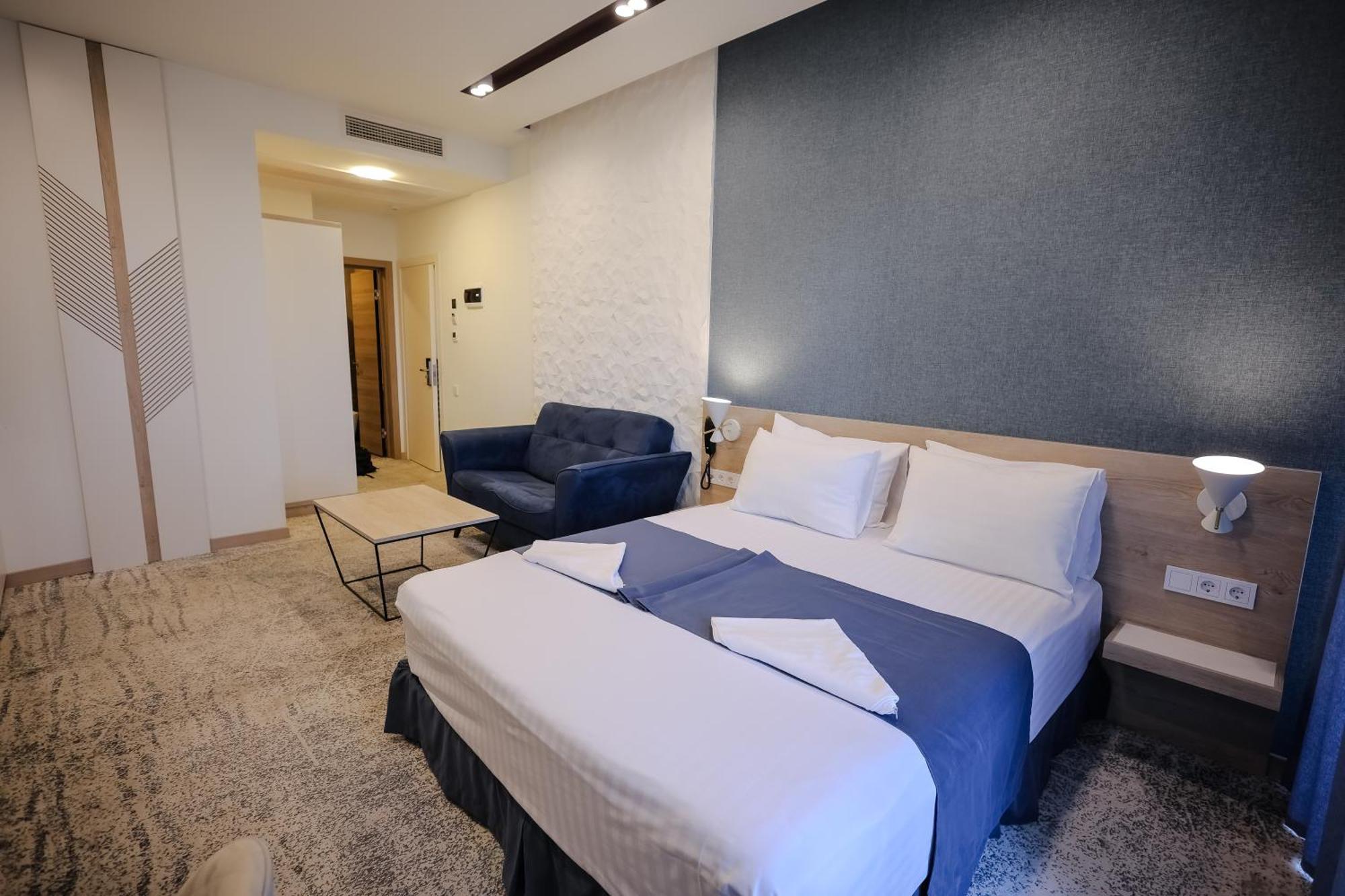 Rooftop Apart-Hotel Erevan Esterno foto